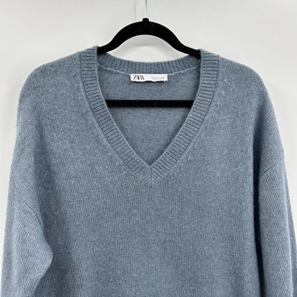 ZARA Blue V-Neck Very Oversized Knit Pullover Sweater Size Small - Picture 3 of 6